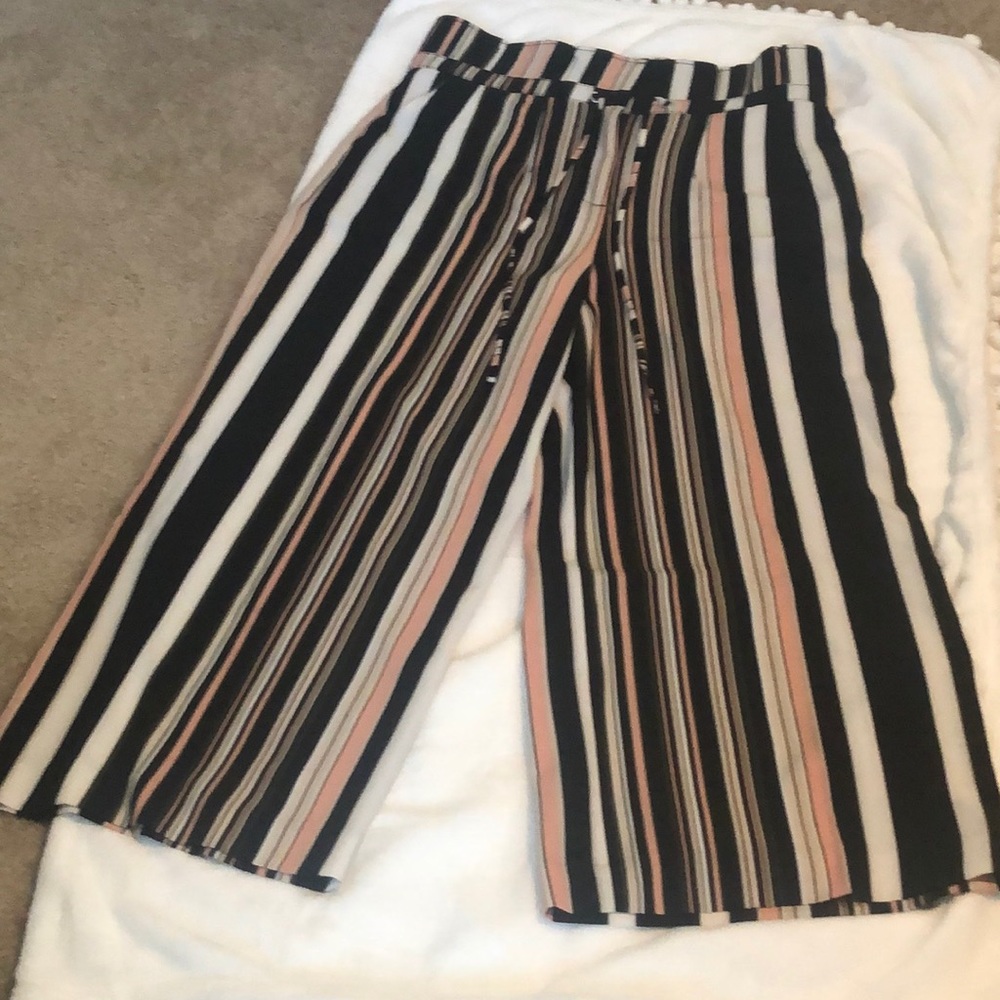 🛑 SOLD 🛑 NWT Wide Leg pants